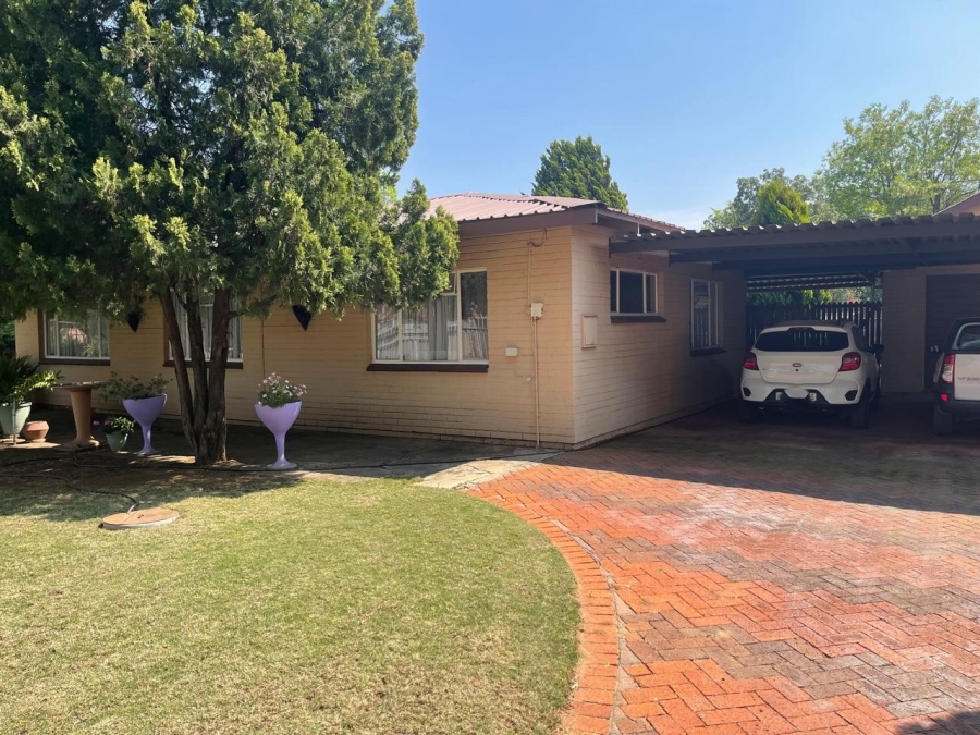 3 Bedroom Property for Sale in Naudeville Free State